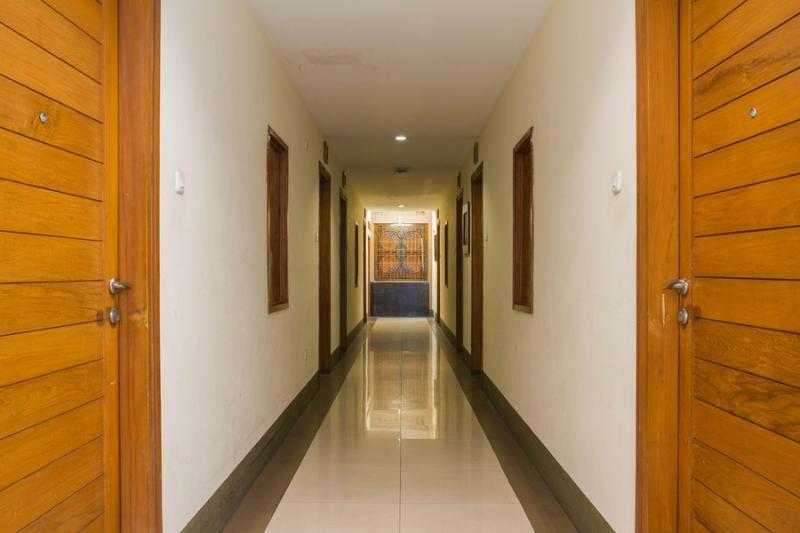 Отель Reddoorz Near Institut Teknologi Bandung 2 Экстерьер фото